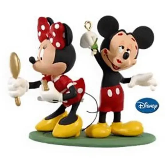NIB Mistletoe Mickey Minnie Mouse Disney Hallmark Keepsake Ornament 2009 QXD2015