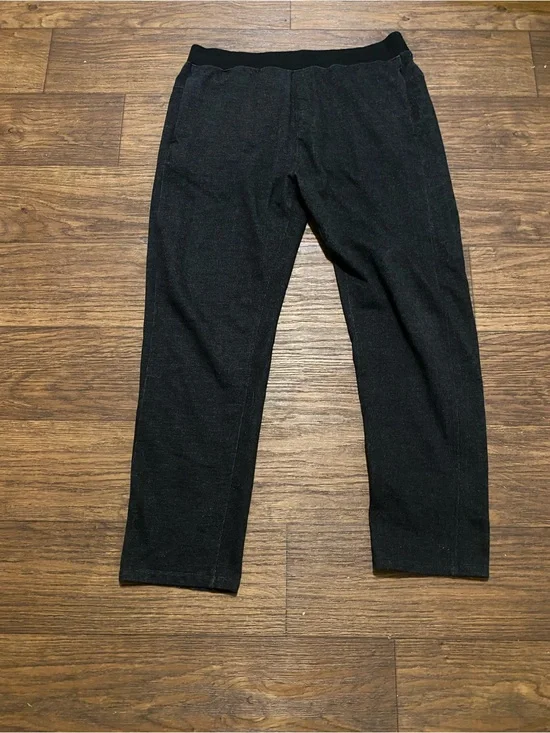 Pact Men's Black Jogger-Style Sweatpants
