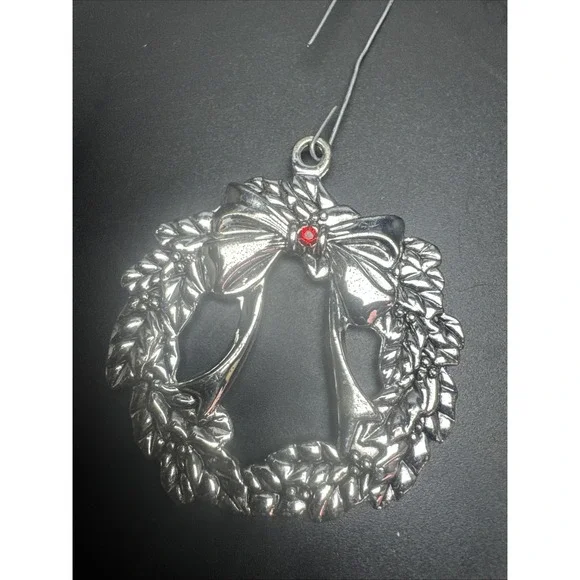 Regent Square Silver Plated WREATH‎ Christmas Tree Ornament w/ Swarovski Crystal