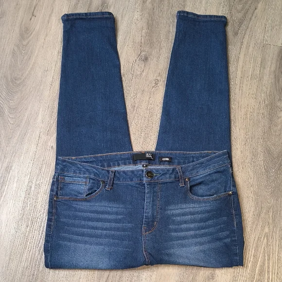 High Rise Skinny w/28