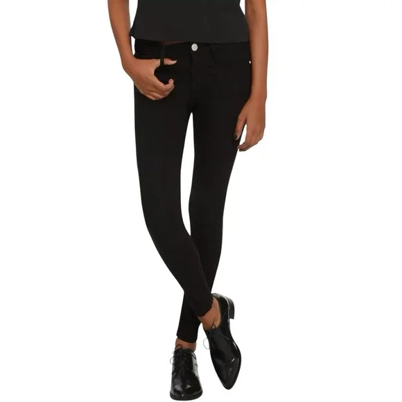 Almost Famous‎ Black Skinny Stretch 70% Cotton NEW Jeans Size 11 #559