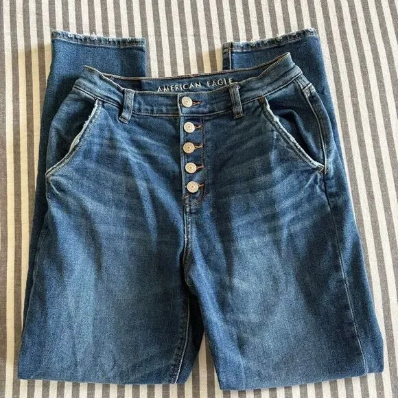 American Eagle Button Fly Mom Jeans Size 0