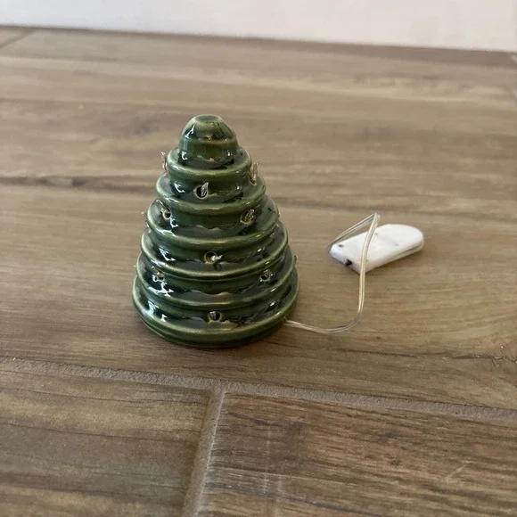 Ceramic Christmas Tree Collectible w/ Lights, Battery‎ Powered