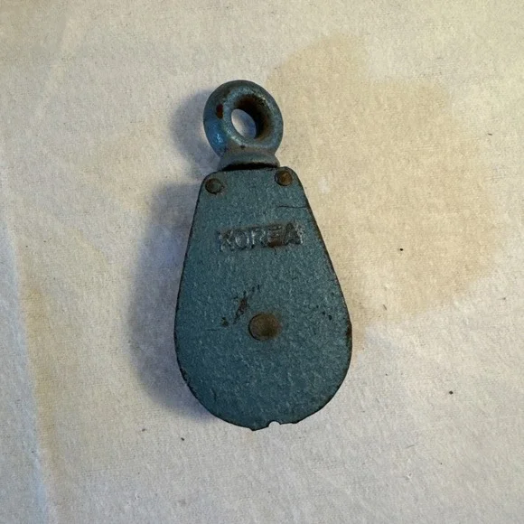 Vintage Metal Pulley Block Single Wheel Fixed Eye 