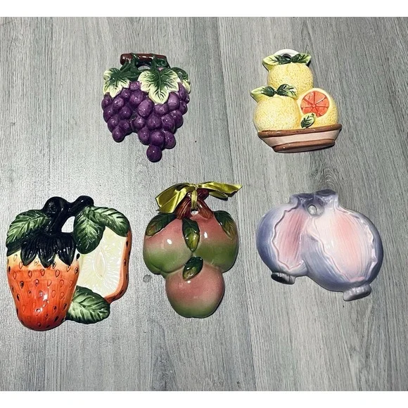 Set‎ Of Five Vintage Hanging Kitchen, Fruits, And Vegetable Decor