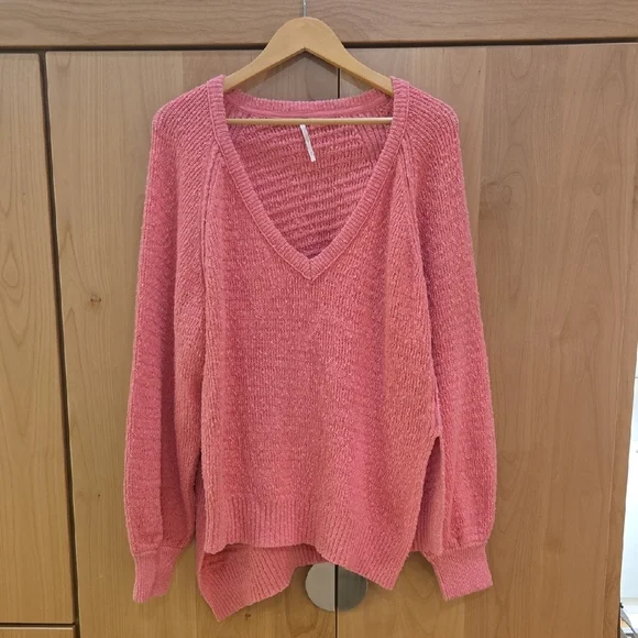 Free People West Coast V Neck Pink Sweater, Comfy Vibes, Statement, M
