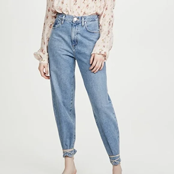 GOLDSIGN the Curved Jeans in Tate size 23 NWT