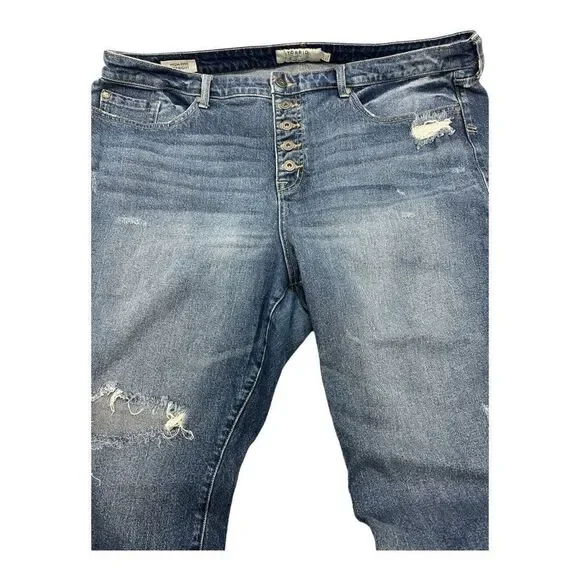 Torrid 22S distressed high rise straight ankle button fly jeans