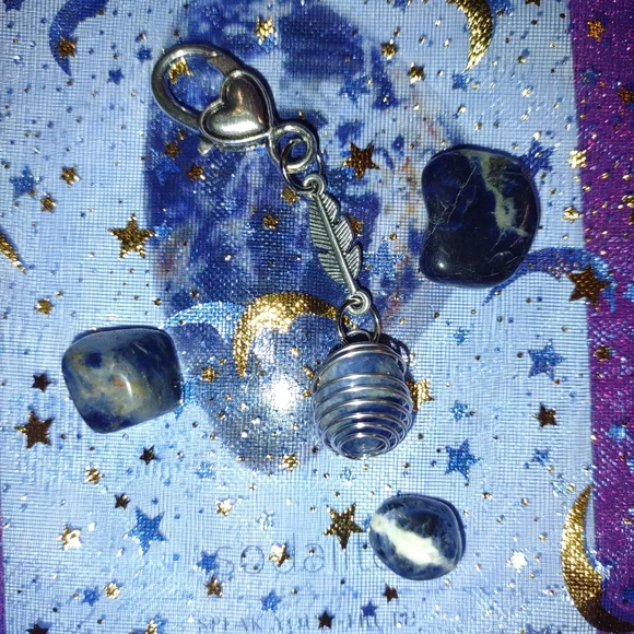 Sodalite pet charm