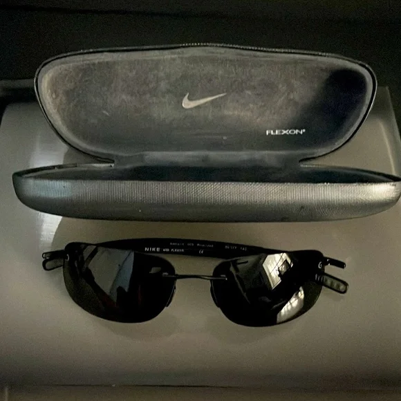 Nike Flexon Ashland Polarized Rimless Sunglasses with Case - AS IS
