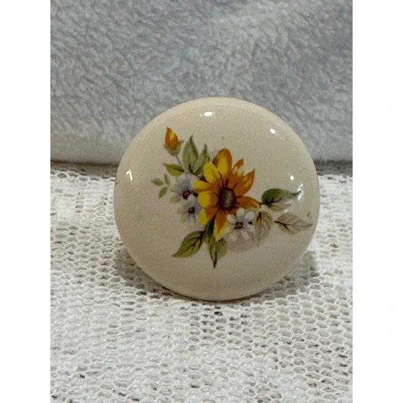 Amerock BP1586 ORB Cream Ceramic‎ Floral Drawer Cabinet Knob Hardware