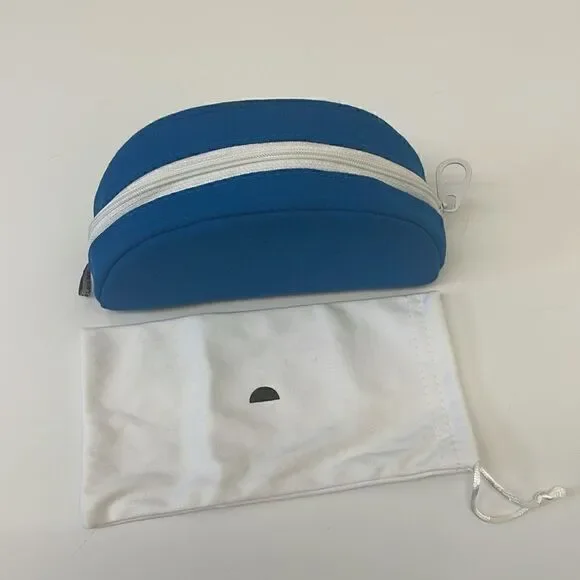 Oliver Peoples Blue Zippered Sunglasses Case with Cloth Dust-bag