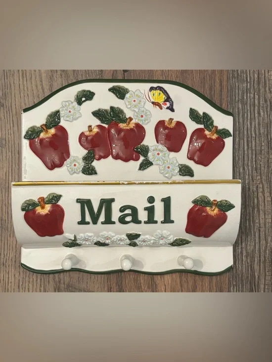 Decorative Red Apple Mail Holder‎ with Hook Rack