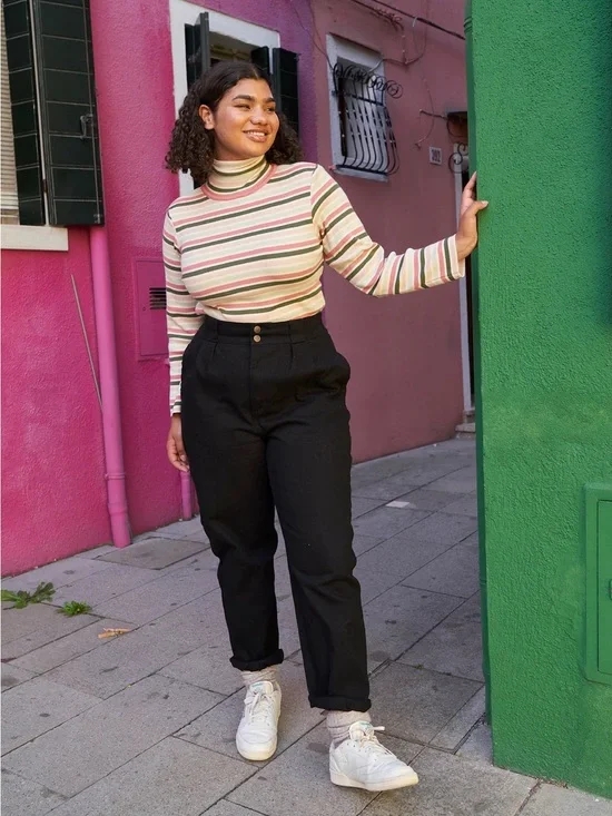Lucy and Yak Addison Tapered Straight Cotton Jeans in Black