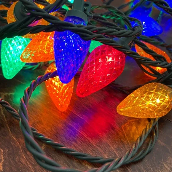 🎄🎅🏻 Colorful Christmas lights ❤️🧡💛💚💙