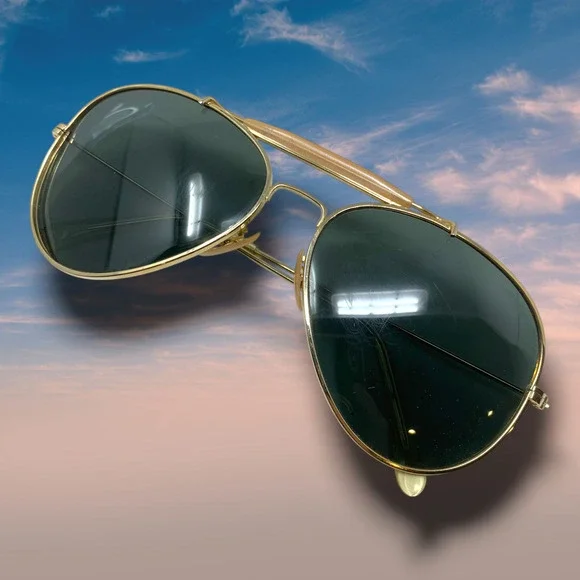 US Fighter Squadron Aviator Sunglasses Gold Frame Green Lens + Printed Case