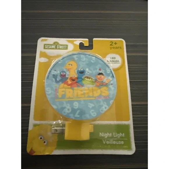 Intertek LED‎ Night Light with On/Off Switch - New - Sesame Street Friends