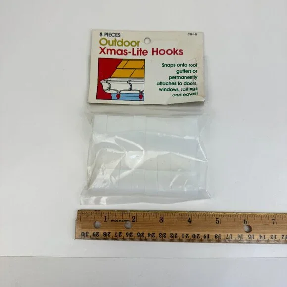 Vtg 1989‎ Sealed Christmas Holiday Outdoor Xmas Lite Light Hooks Plastic 8 Pcs