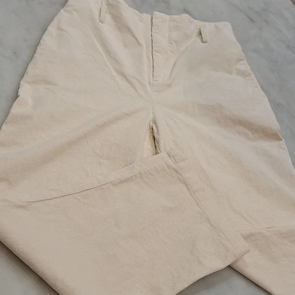 Off White High Waisted Paper Bag Style Corduroy Pants Sz‎ Med Cream Ankle Length