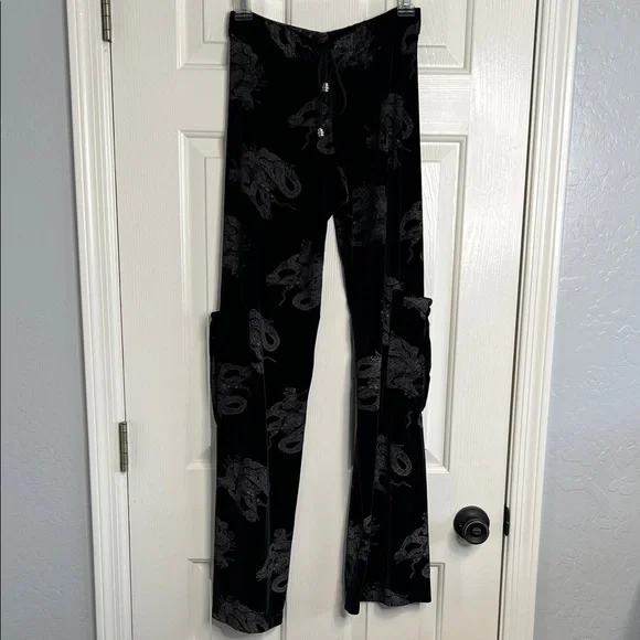 Vintage Sandy G black velvet velour metallic dragon print wide leg cargo pants 0