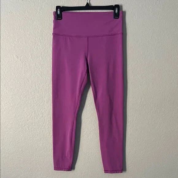 Like New! Athleta High-Waisted Leggings Purple in Size S