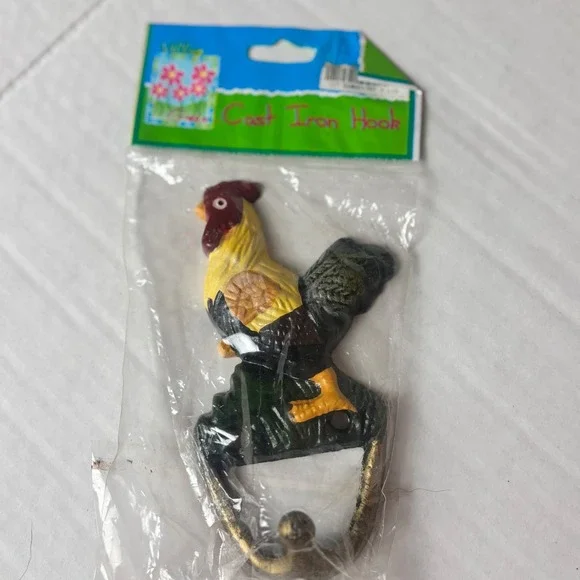 Village Green Cast Iron Rooster Wall Hook Multicolor Farmhouse Country Decor NEW