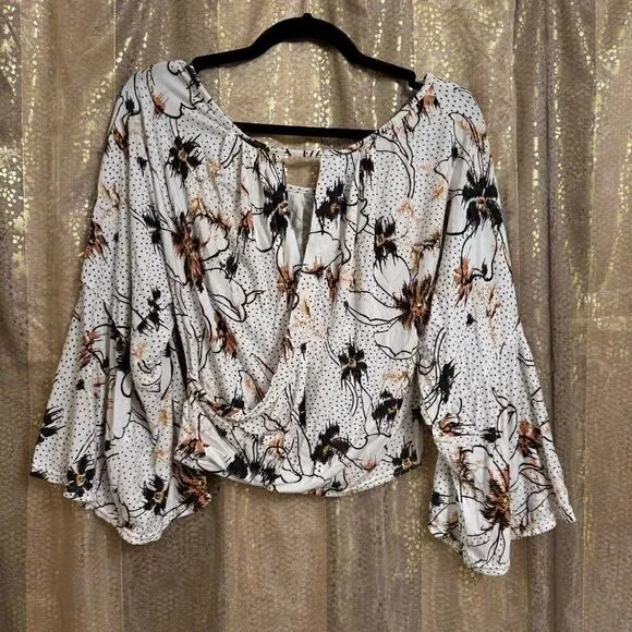 Free People Last Time Draped Bell Sleeve‎ White Floral Boho Surplice Top Small
