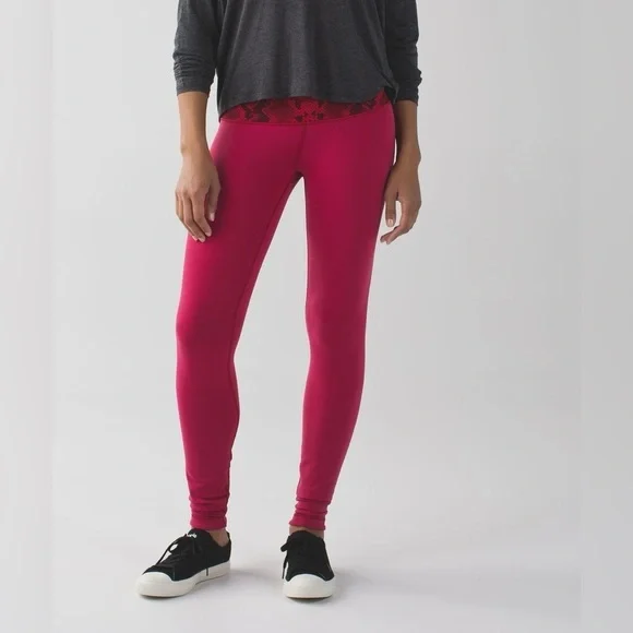 Lululemon Wunder Under Pant III (Reversible) Cranberry / Alarming