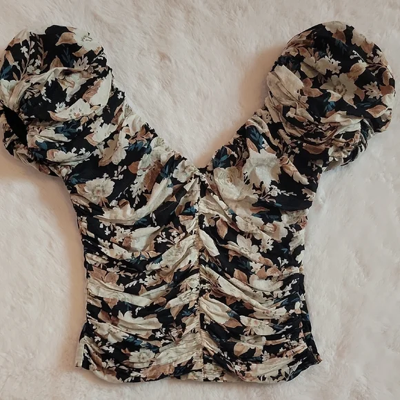 Abercrombie & Fitch Floral Puff Sleeve Top. Black & Tan. 100% Cotton. XS