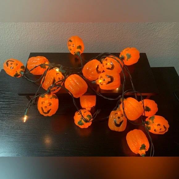 Vintage Blow Mold Halloween Pumpkin Jack O Lantern String Lights Working