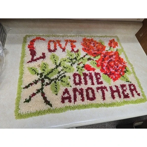 Vtg Latch Hook Rug Wall Hanging Love One Another Roses Boho Cottagecore 20x27