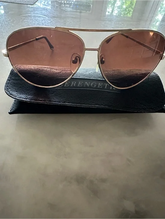 Serengeti Gold Aviator Sunglasses with Pink Lenses