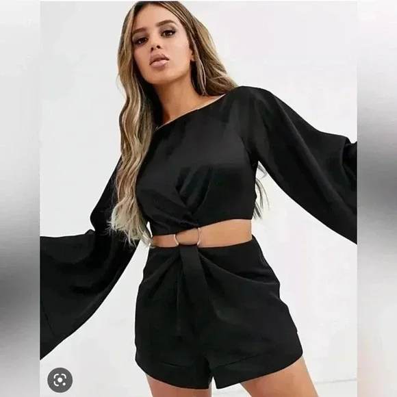 NWT‎ SIGNIFICANT OTHER DUSK BLACK CUTOUT LONGSLEEVE ROMPER