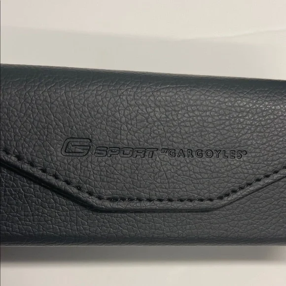 MEN’S G SPORTS GARGOYLES BLACK FAUX LEATHER SUNGLASSES TRIANGULAR HARDSHELL CASE