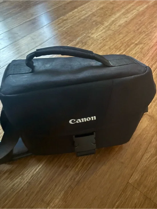 Canon Black Messenger Camera Bag with Top Handle & Strap