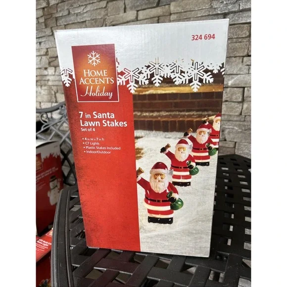 Home Accents Holiday 7 Inch Santa Lawn Stakes Set 4