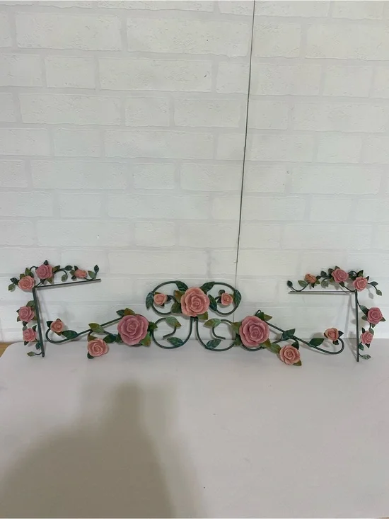 Door Frame accent decor Roses Shabby chic Vintage cottage