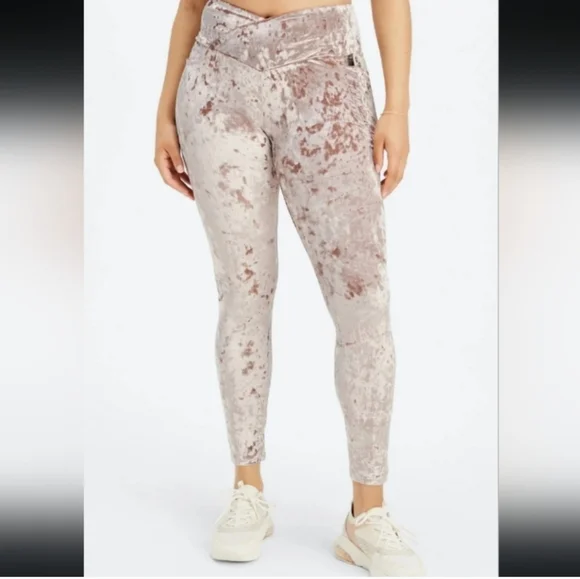 FABLETICS Crushed Velvet Leggings size M