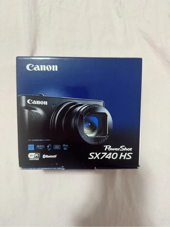 Canon PowerShot SX740 HS Digital Camera - Blue and Black Packaging
