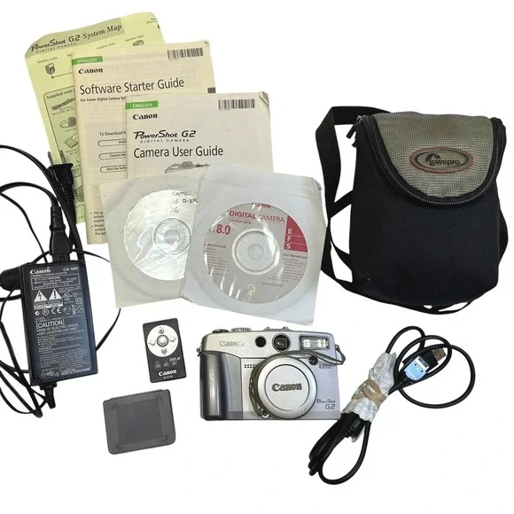 Canon PowerShot G2 4.0MP Digital Camera Bundle Silver with Case and Manuals