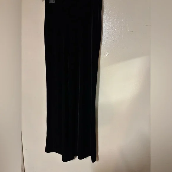Tadashi collection never used Black Velvet Trousers long 40” hip 17 1/2”