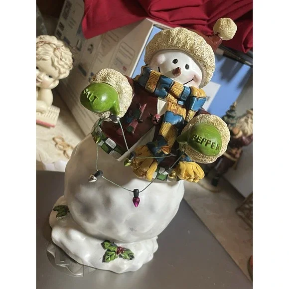 Cute Frosty the Snowman Figure with‎ String of Christmas Lights