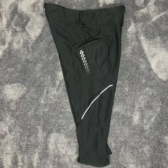 ASICS Women's Sz S Black Cropped Capri Athletic Leggings