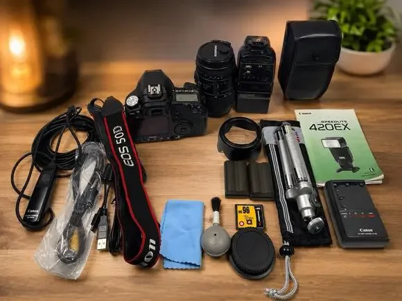 Canon EOS 50D DSLR Camera Bundle + 50mm f/1.8 Lens + Flash + 70-300mm