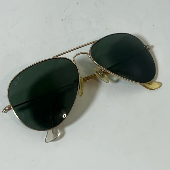 Vintage Unisex Ray-Ban Aviators Gold Frame Sunglasses with Dark Lenses