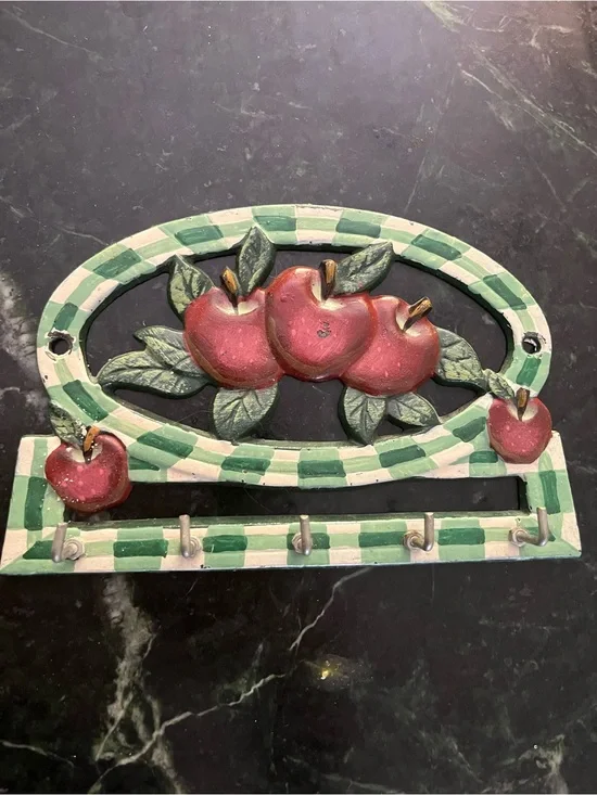 Vintage Apple Wall Key Rack Cast Iron Green Check Farmhouse Country Decor 6in