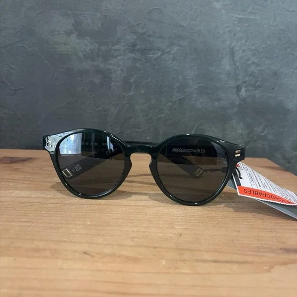 Indescratchables Sunglasses Unisex Green Round Renew 01 004 Forest Tinted NWT