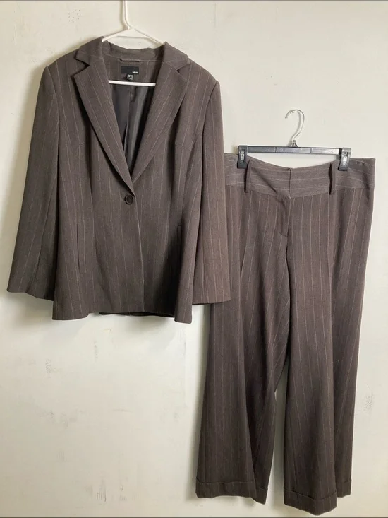 H&M Brown Pinstripe Women's Blazer & Pants Suit
