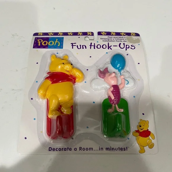 Vintage Winnie the Pooh Pooh and Piglet fun hook-ups New!