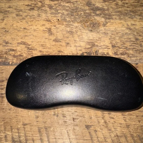 Ray Ban Universal Black Medium Hard Case‎ for Sunglasses